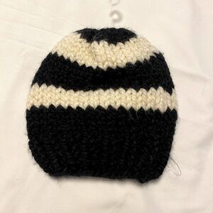 💚 Kids Cream & Black Straight Knit Toque Beanie - 5 inch unstretched